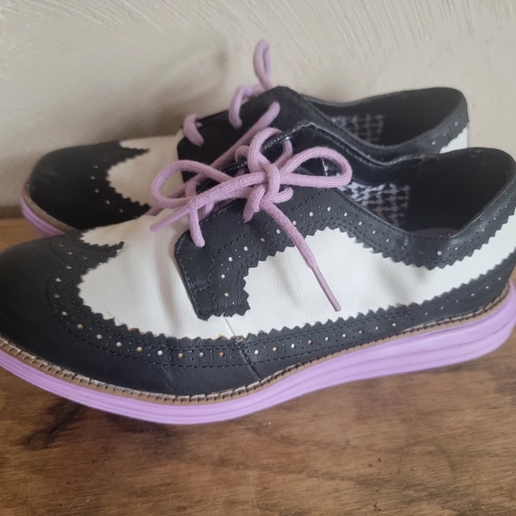 Skechers Shoes - Skechers Shoes Oxfords Rare Unique work shoes size 8 comfort